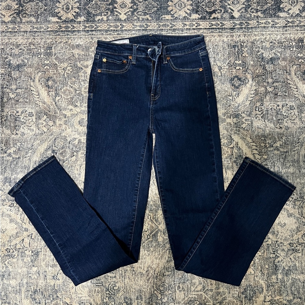GAP Classic Straight High Rise Jeans - 4/27 Tall